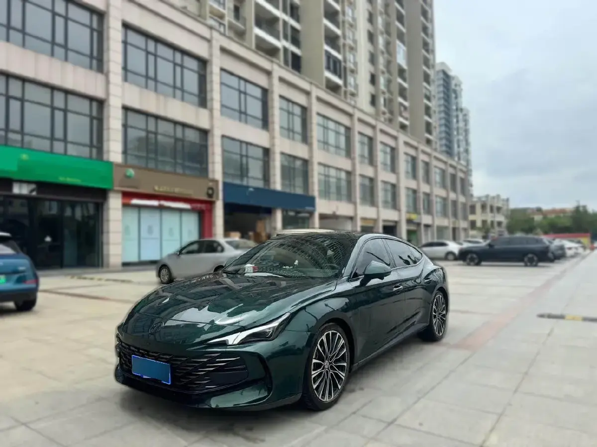 2023 MG 7 2.0T 261HP L4 9AT