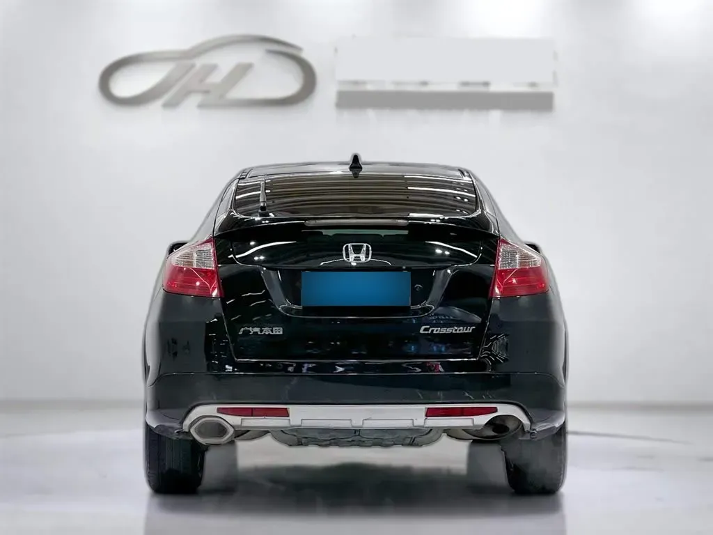 2014 Honda Crosstour 2.4L 197HP L4 5AT,autocango,china used car exporter,china ev exporter,chinese used car exporter,chinese used ev exporter