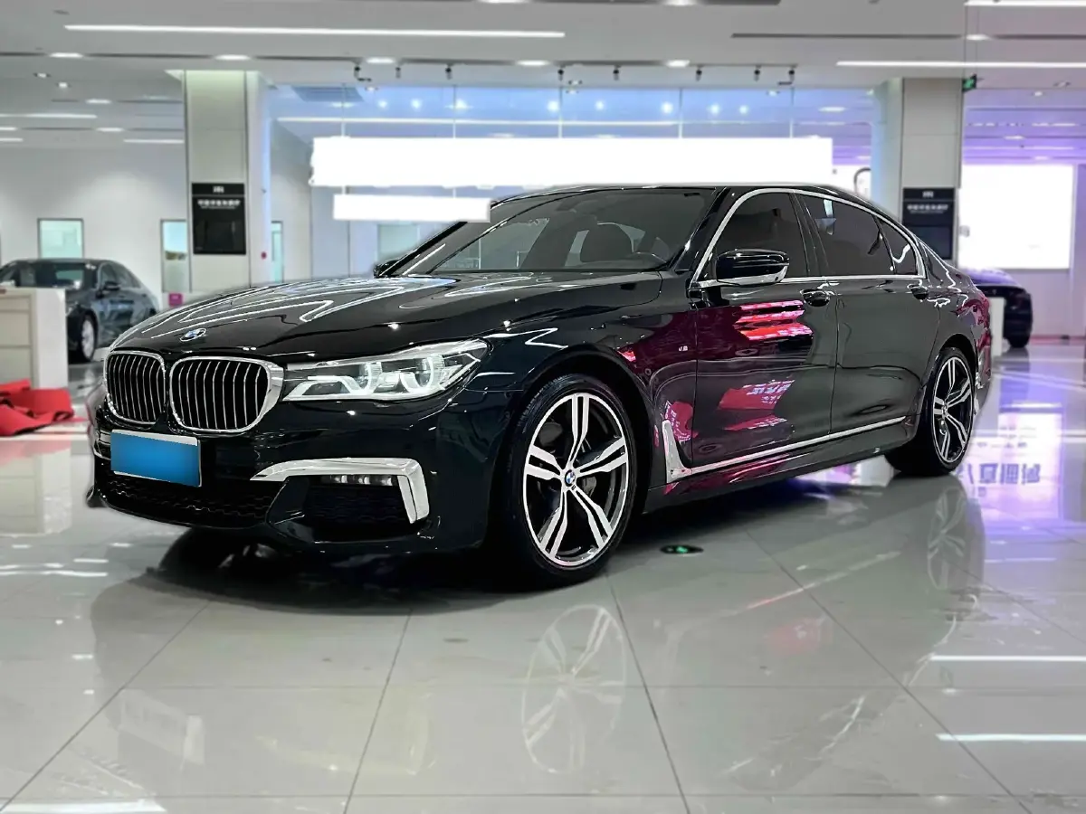 2018 BMW 7 Series 3.0T 326HP L6 8AT