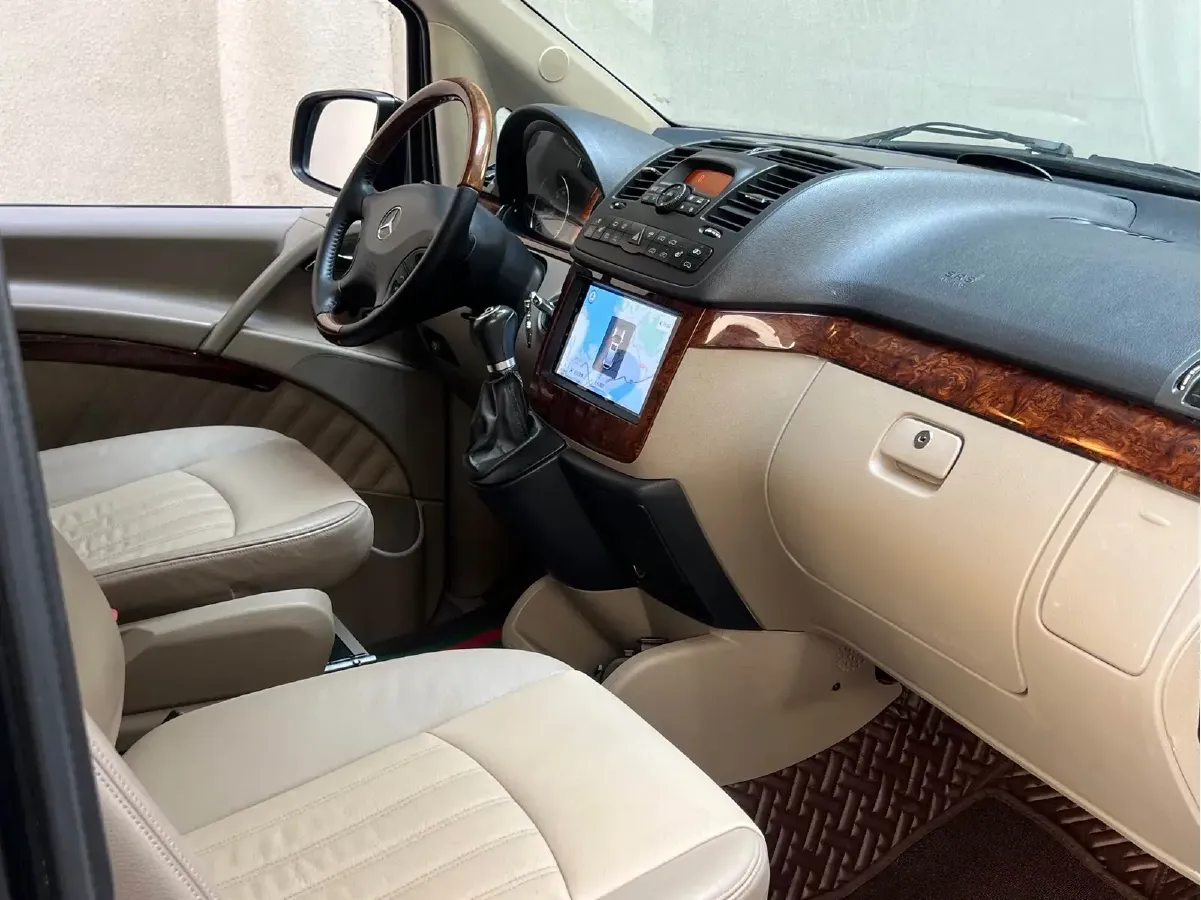 2012 Mercedes-Benz Viano 2.5L 190HP V6 5AT,autocango,china used car exporter,china ev exporter,chinese used car exporter,chinese used ev exporter