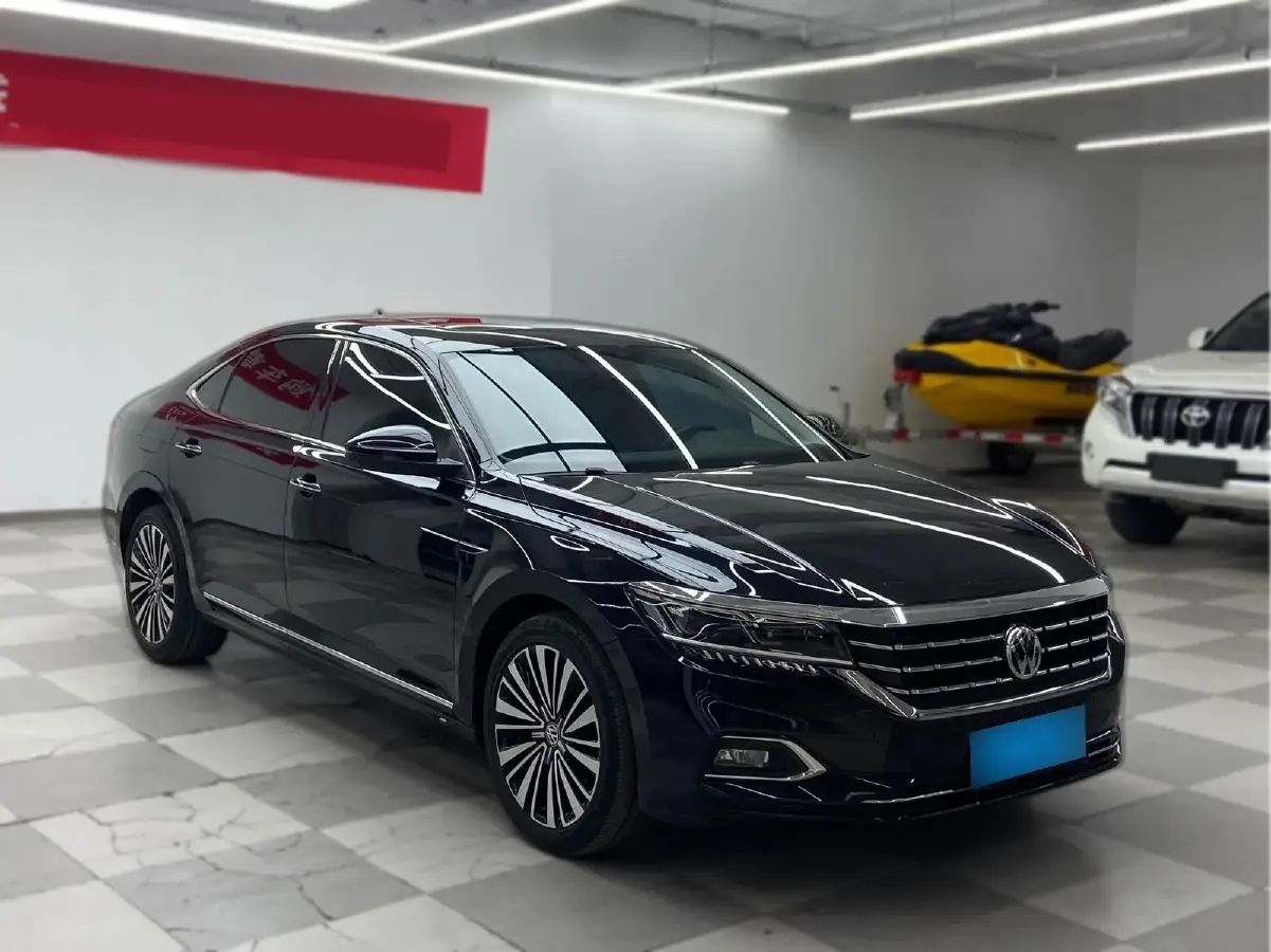 2019 Volkswagen Passat 2.0T 186HP L4 7DCT
