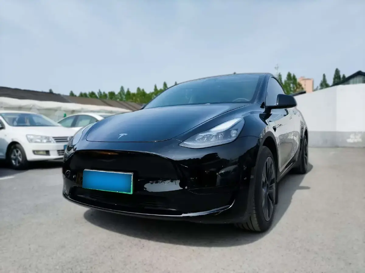 2023 Tesla Model Y BEV 60KWH