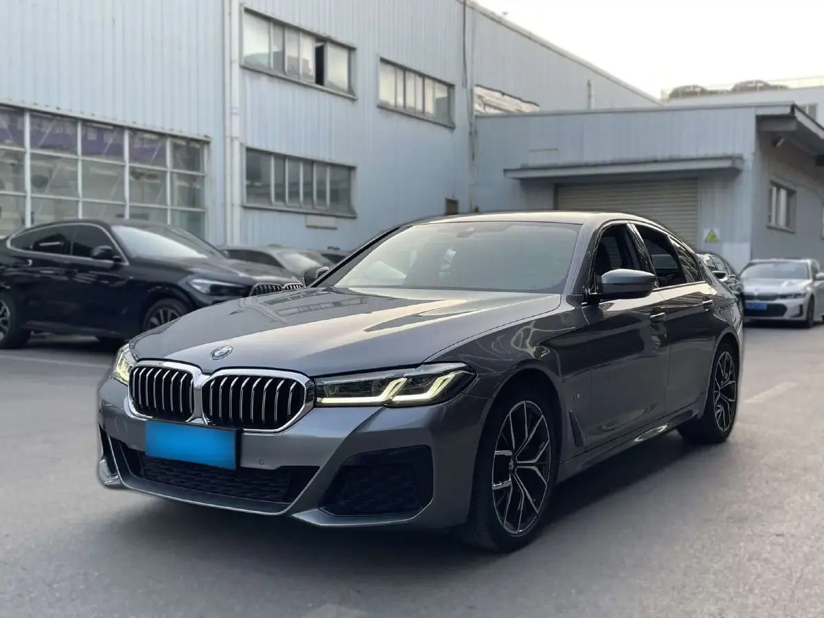 2021 BMW 5 Series 2.0T 252HP L4 8AT