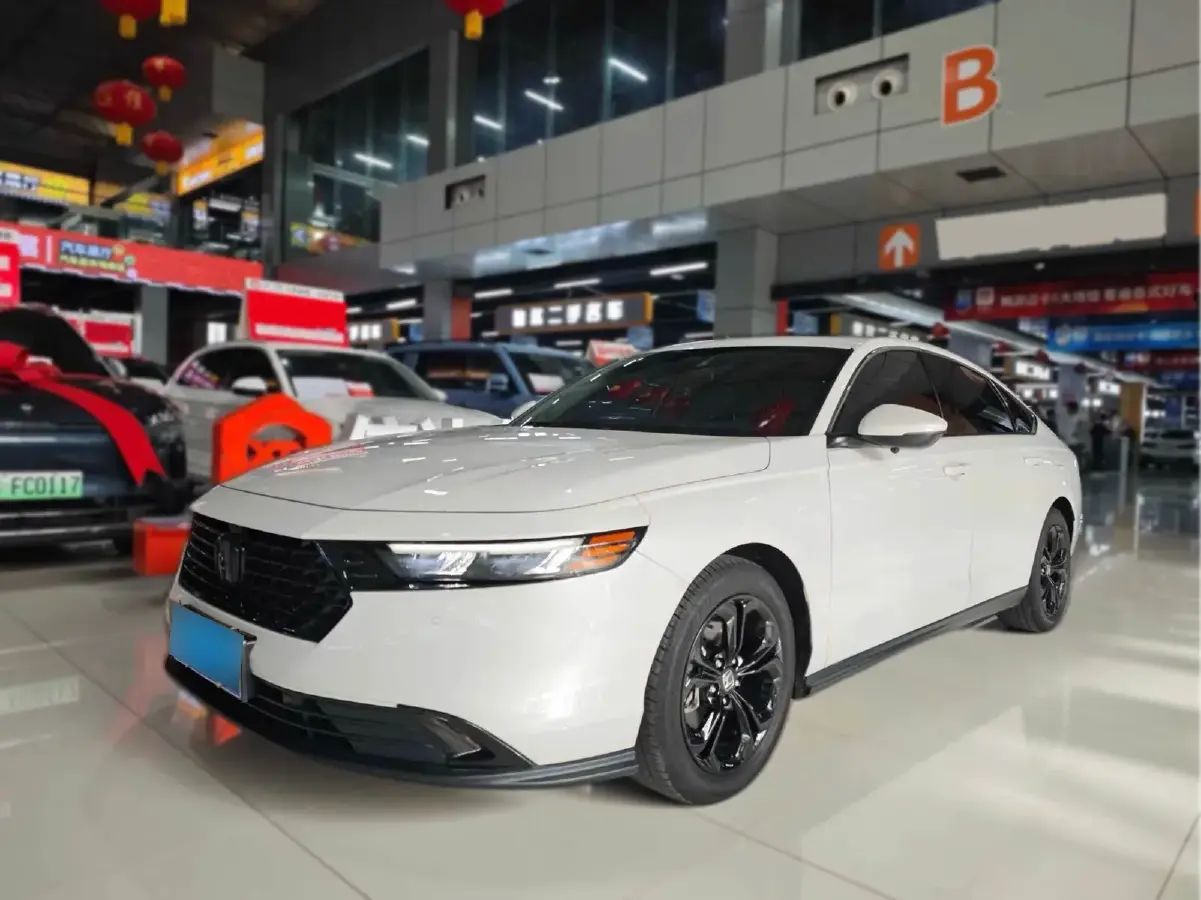 2023 Honda Accord 1.5T 192HP L4 CVT