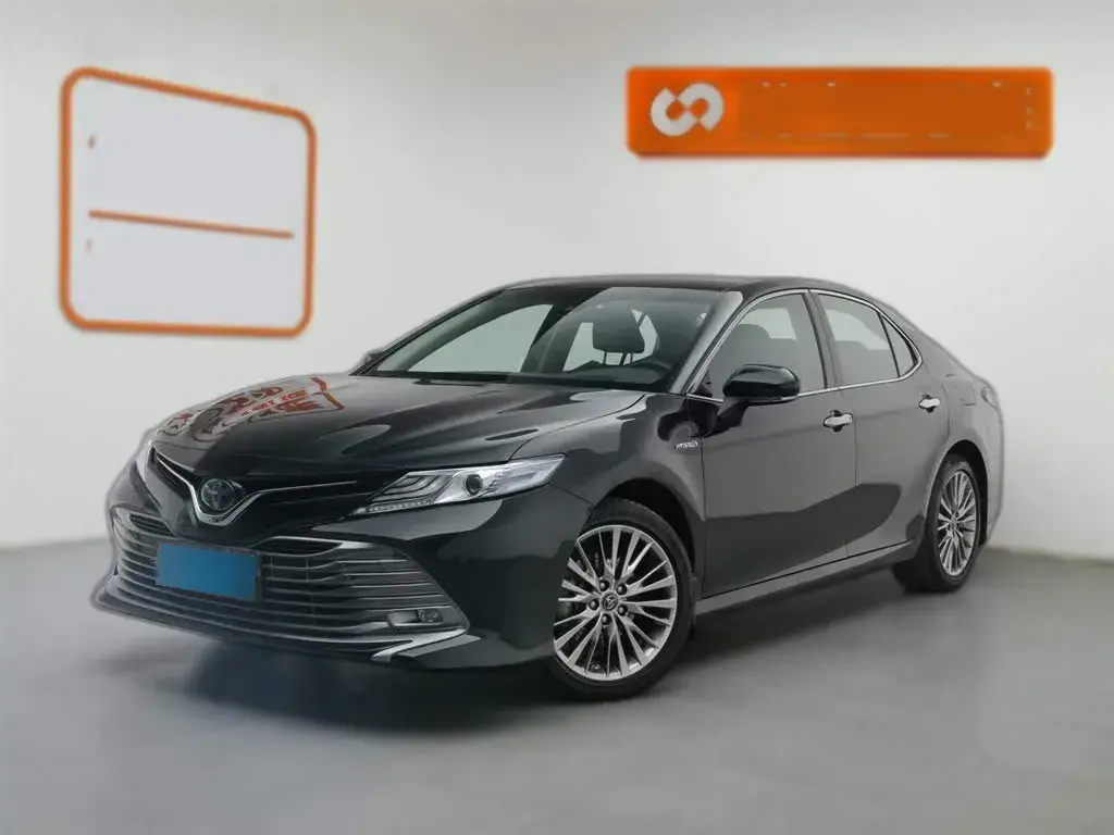 2019 Toyota Camry 2.5L 178HP L4 E-CVT Hybrid