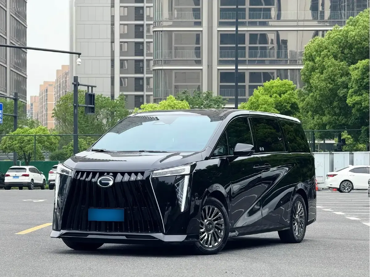 2024 GAC Trumpchi M8 2.0T 190HP L4 E-CVT Hybrid