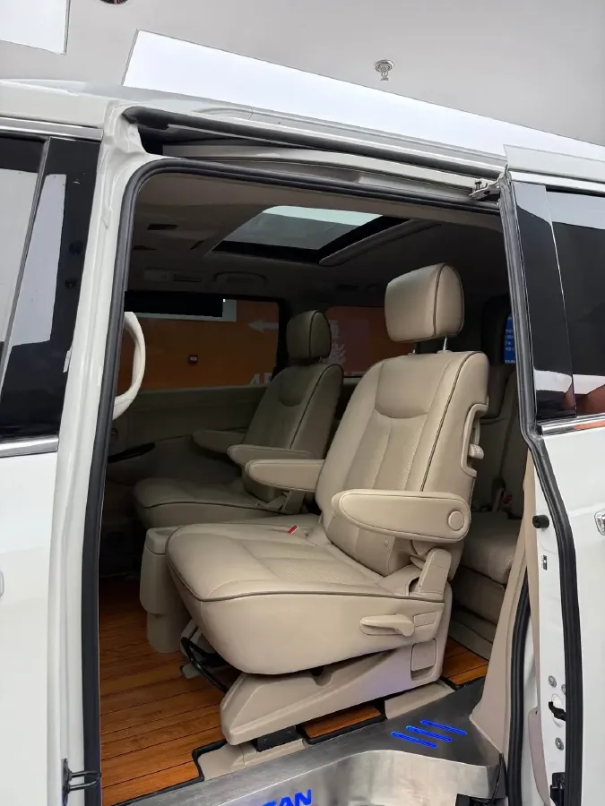 2015 Nissan Quest 3.5L 277HP V6 CVT,autocango,china used car exporter,china ev exporter,chinese used car exporter,chinese used ev exporter