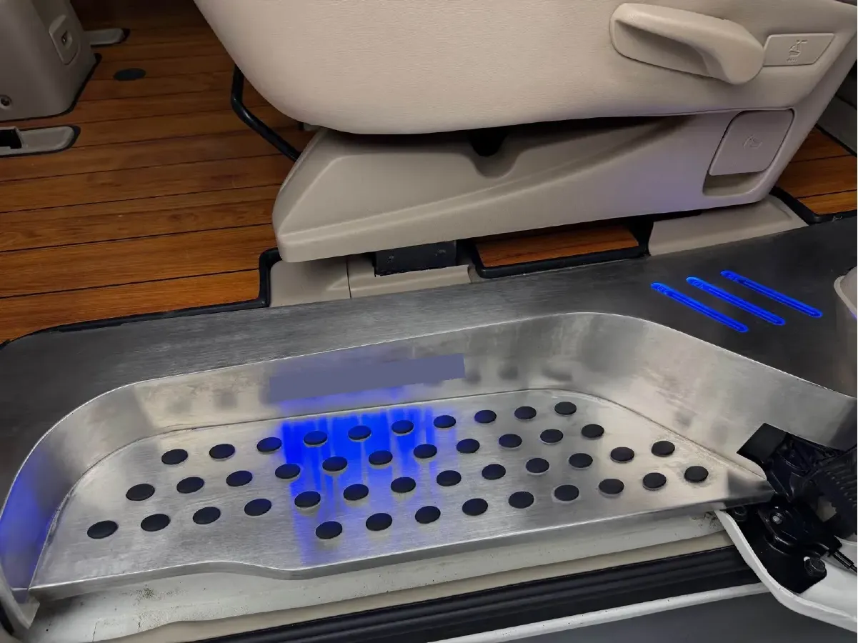 2015 Nissan Quest 3.5L 277HP V6 CVT,autocango,china used car exporter,china ev exporter,chinese used car exporter,chinese used ev exporter