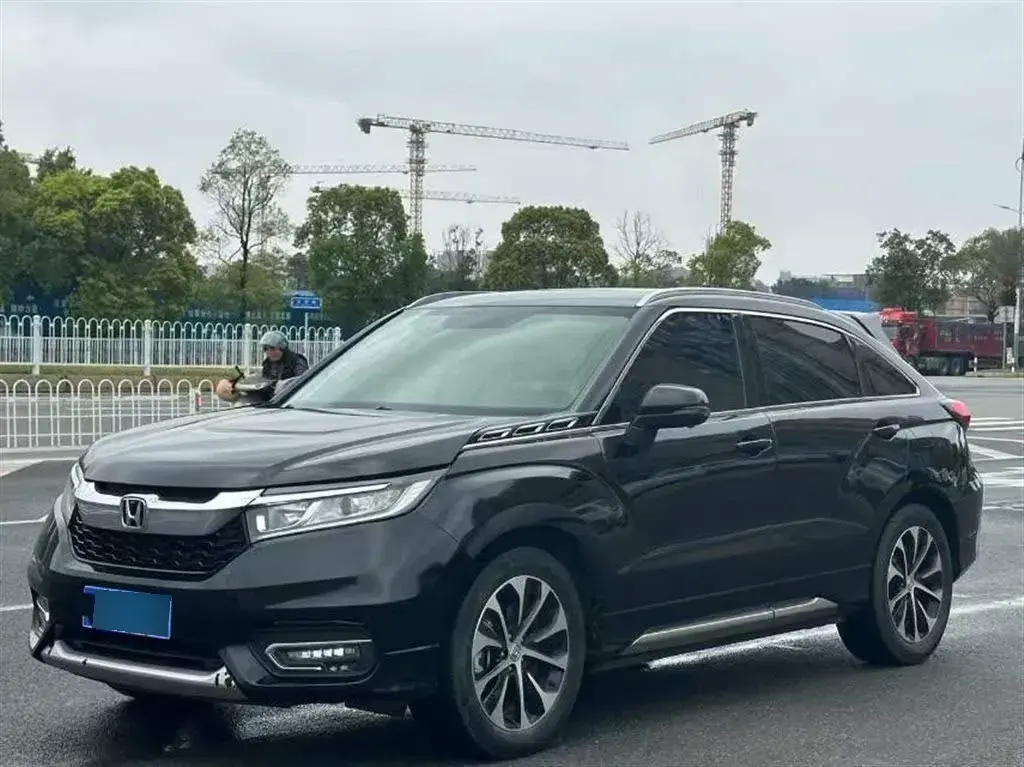 2020 Honda Avancier 1.5T 193HP L4 CVT