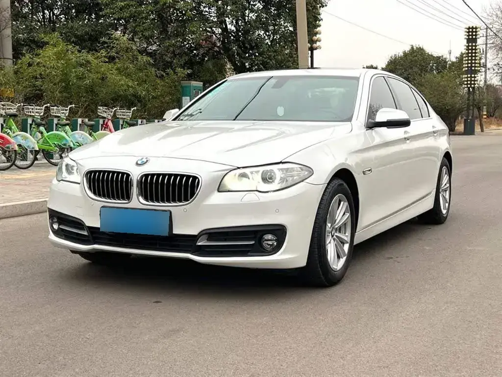 2013 BMW 5 Series 2.0T 218HP L4 8AT