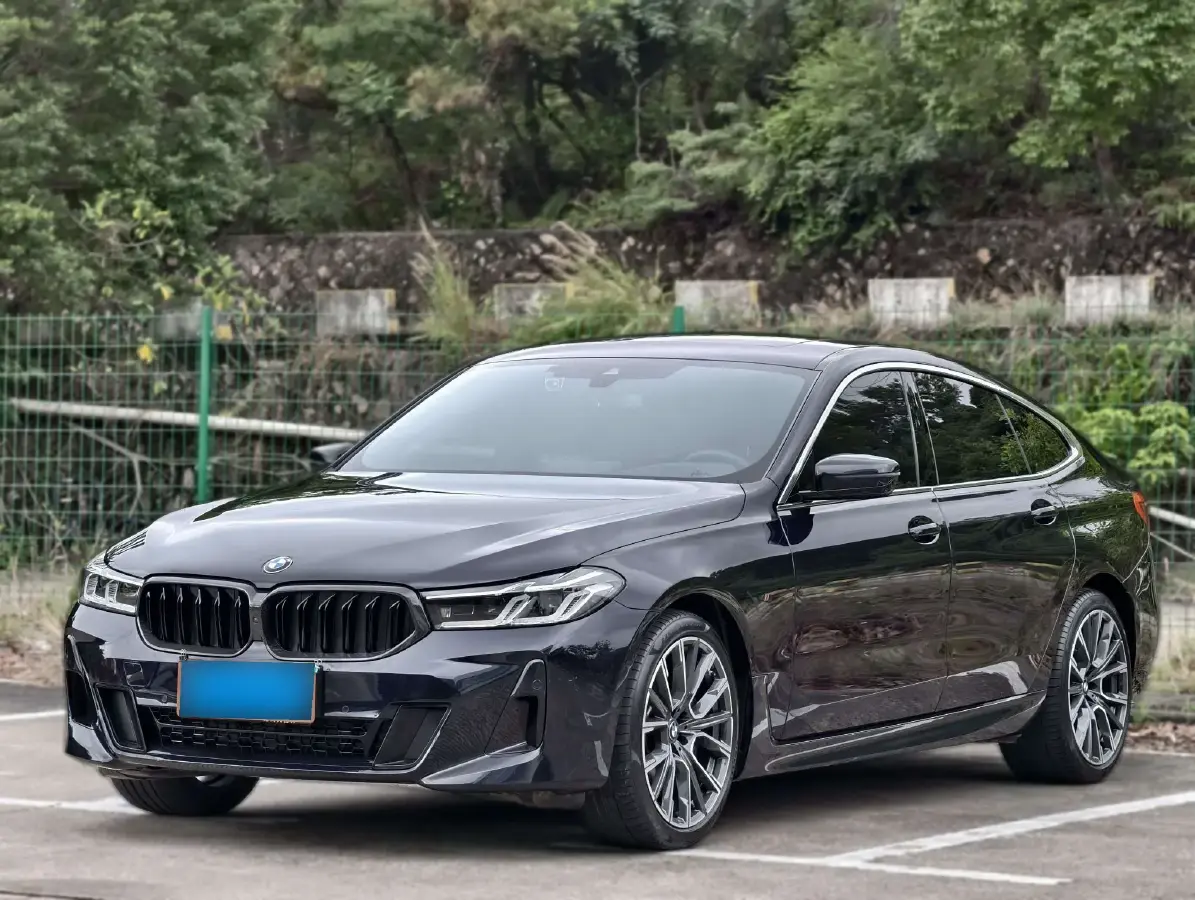2022 BMW 6 Series GT 2.0T 245HP L4 8AT