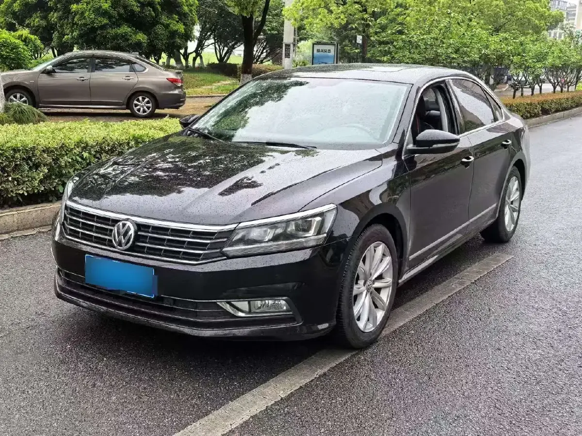 2017 Volkswagen Passat 1.8T 180HP L4 7DCT