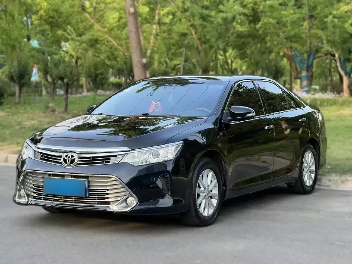 2015 Toyota Camry 2.0L 167HP L4 6AT
