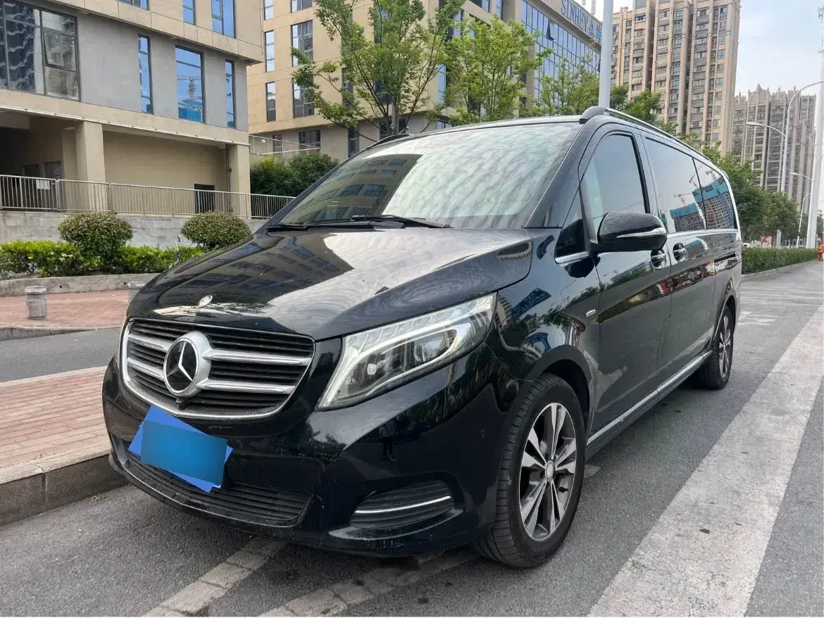 2016 Mercedes-Benz V Class 2.0T 211HP L4 7AT
