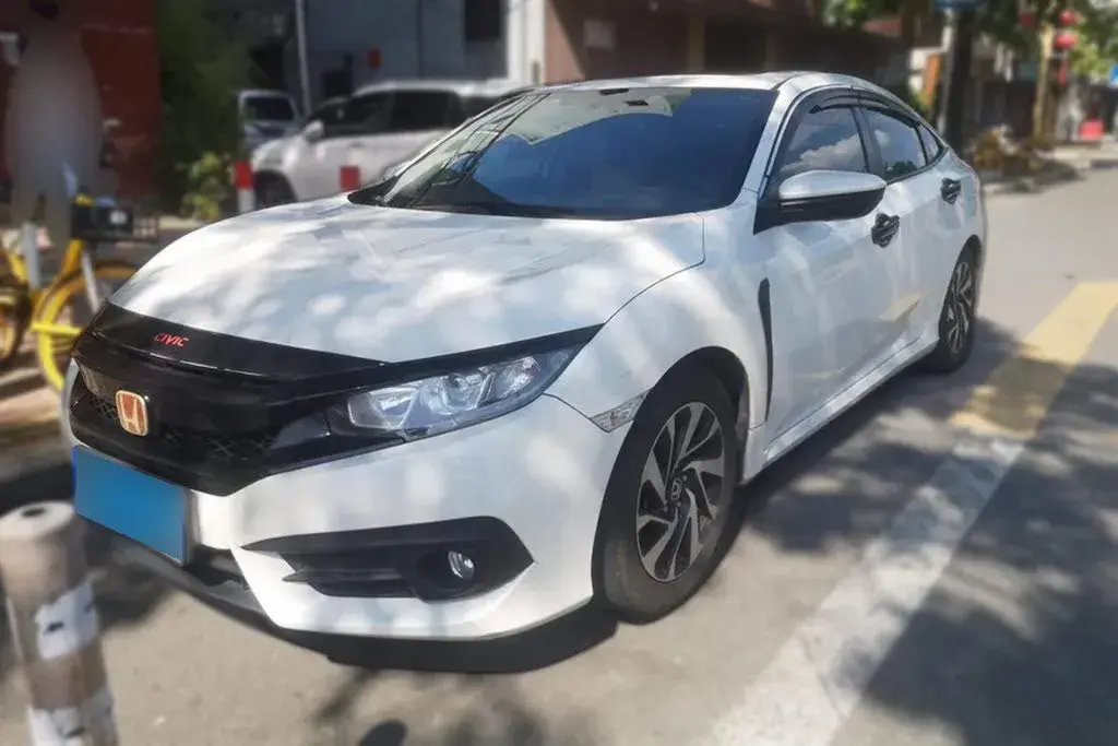 2016 Honda Civic 1.5T 177HP L4 CVT