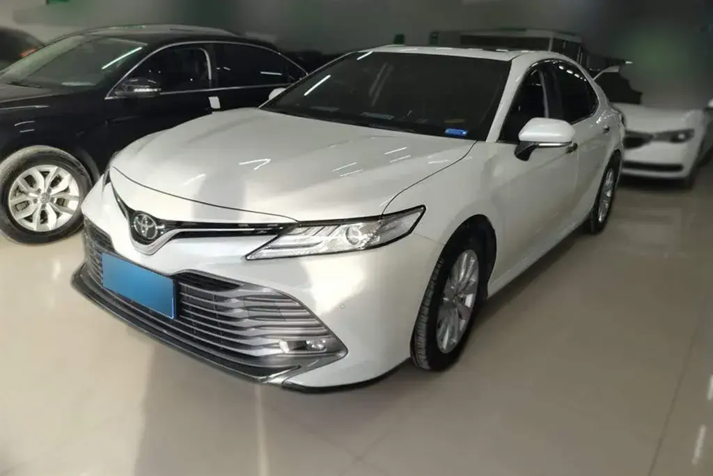 2019 Toyota Camry 2.0L 178HP L4 CVT
