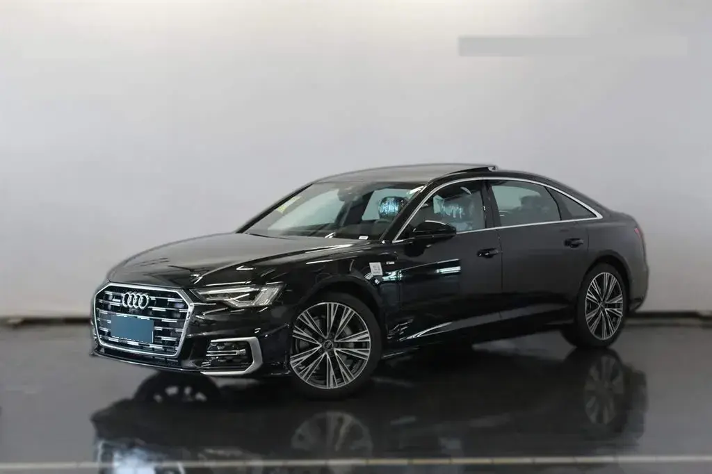 2025 Audi A6L 2.0T 245HP L4 7DCT