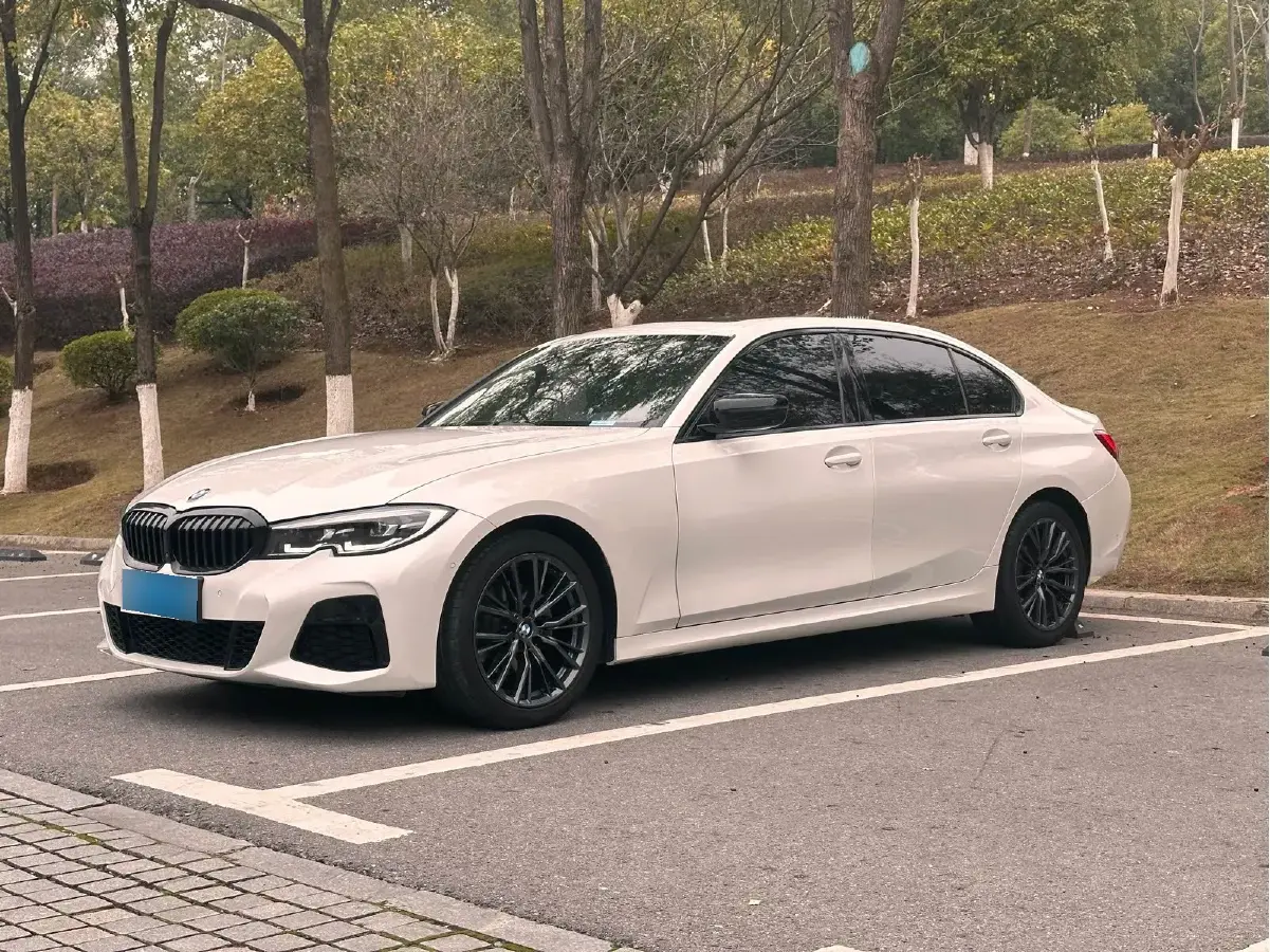 2021 BMW 3 Series 2.0T 184HP L4 8AT