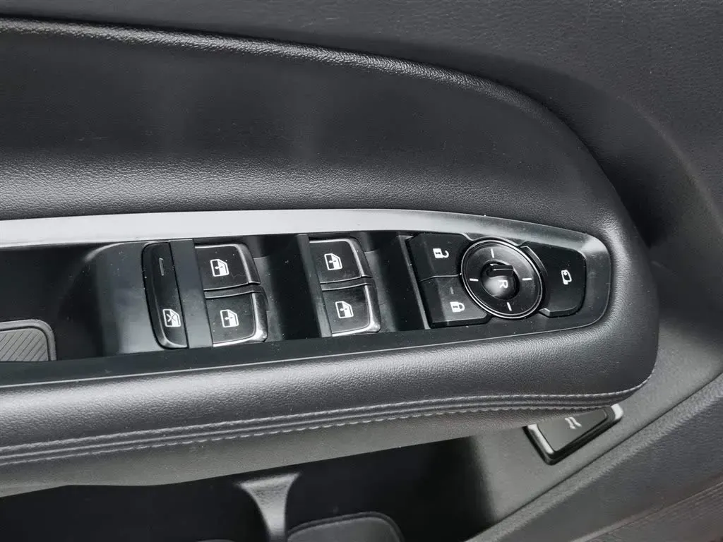 2022 Ford Equator Sport 1.5T 170HP L4 7DCT,autocango,china used car exporter,china ev exporter,chinese used car exporter,chinese used ev exporter