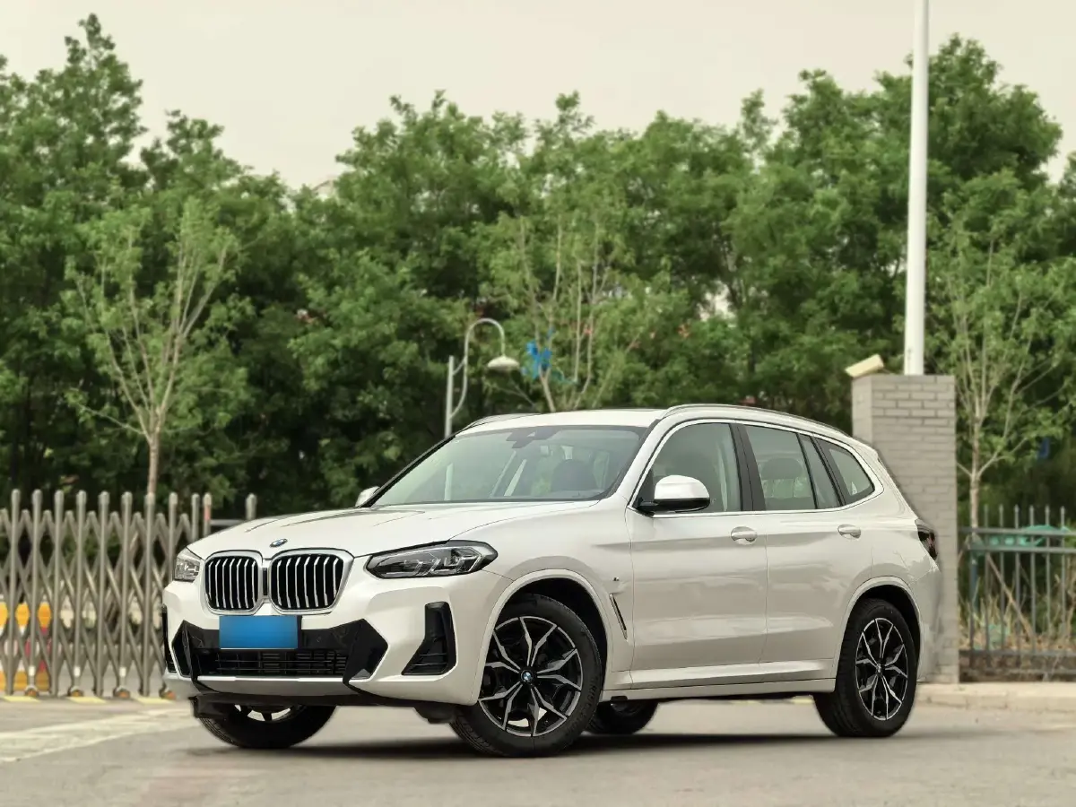2023 BMW X3 2.0T 184HP L4 8AT