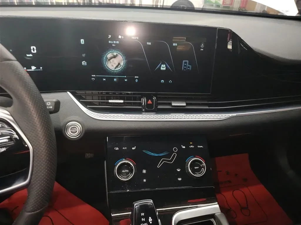 2022 Bestune B70S 1.5T 169HP L4 7DCT,autocango,china used car exporter,china ev exporter,chinese used car exporter,chinese used ev exporter