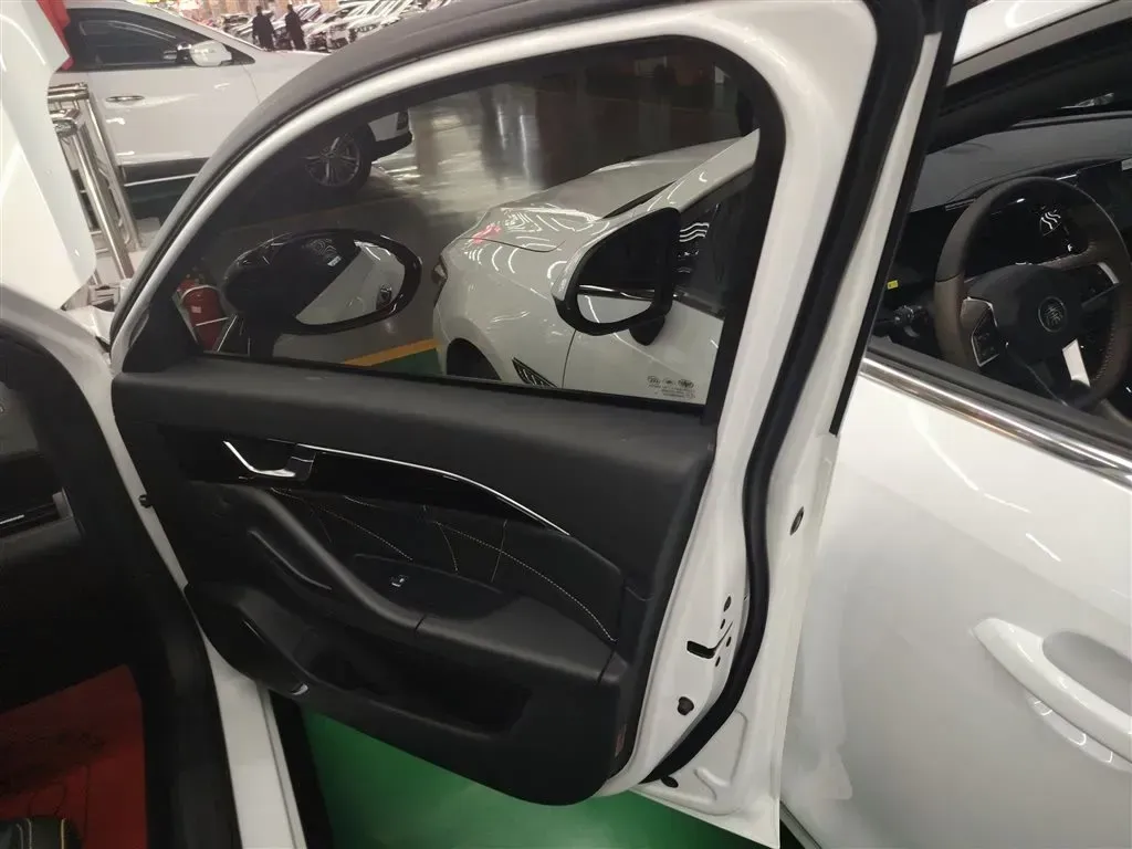 2022 Bestune B70S 1.5T 169HP L4 7DCT,autocango,china used car exporter,china ev exporter,chinese used car exporter,chinese used ev exporter