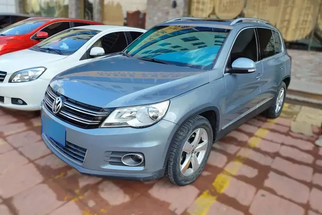2012 Volkswagen Tiguan 1.8T 160HP L4 6AT
