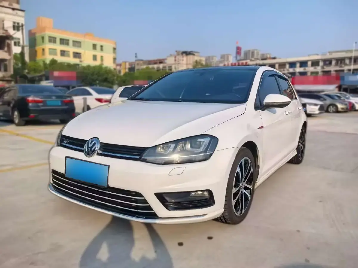 2016 Volkswagen Golf 1.4T 150HP L4 7DCT