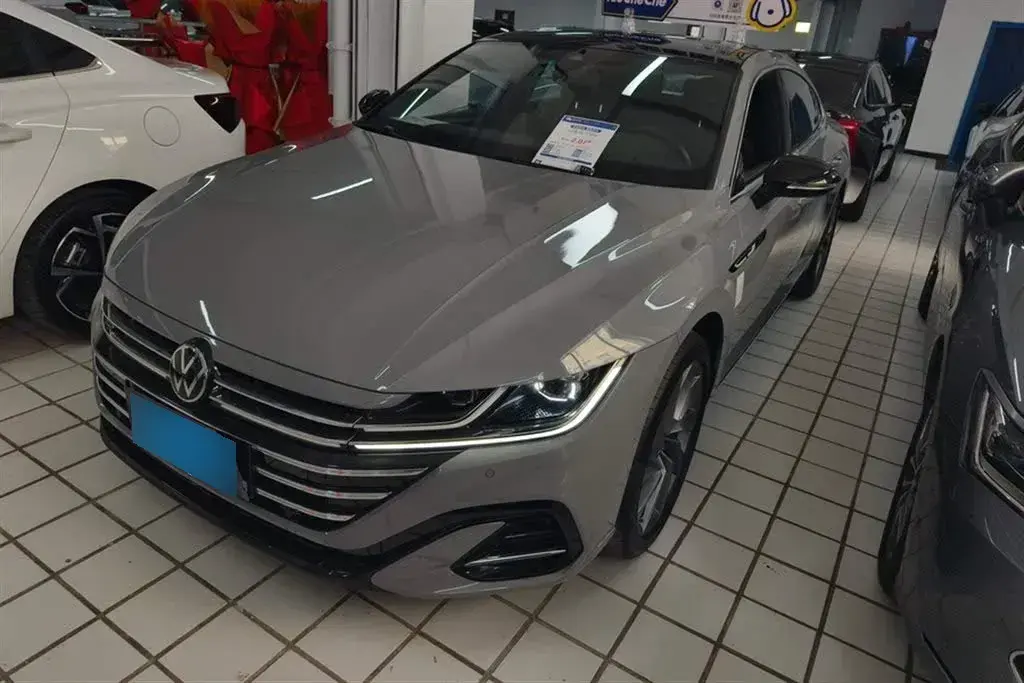 2024 Volkswagen CC 2.0T 220HP L4 7DCT