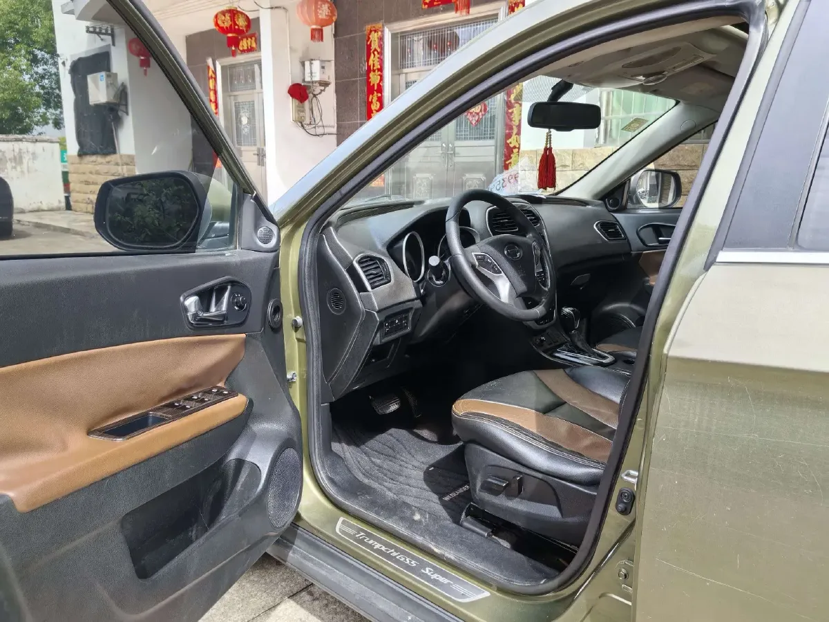 2015 GAC Trumpchi GS5 Super 1.8T 177HP L4 7DCT,autocango,china used car exporter,china ev exporter,chinese used car exporter,chinese used ev exporter