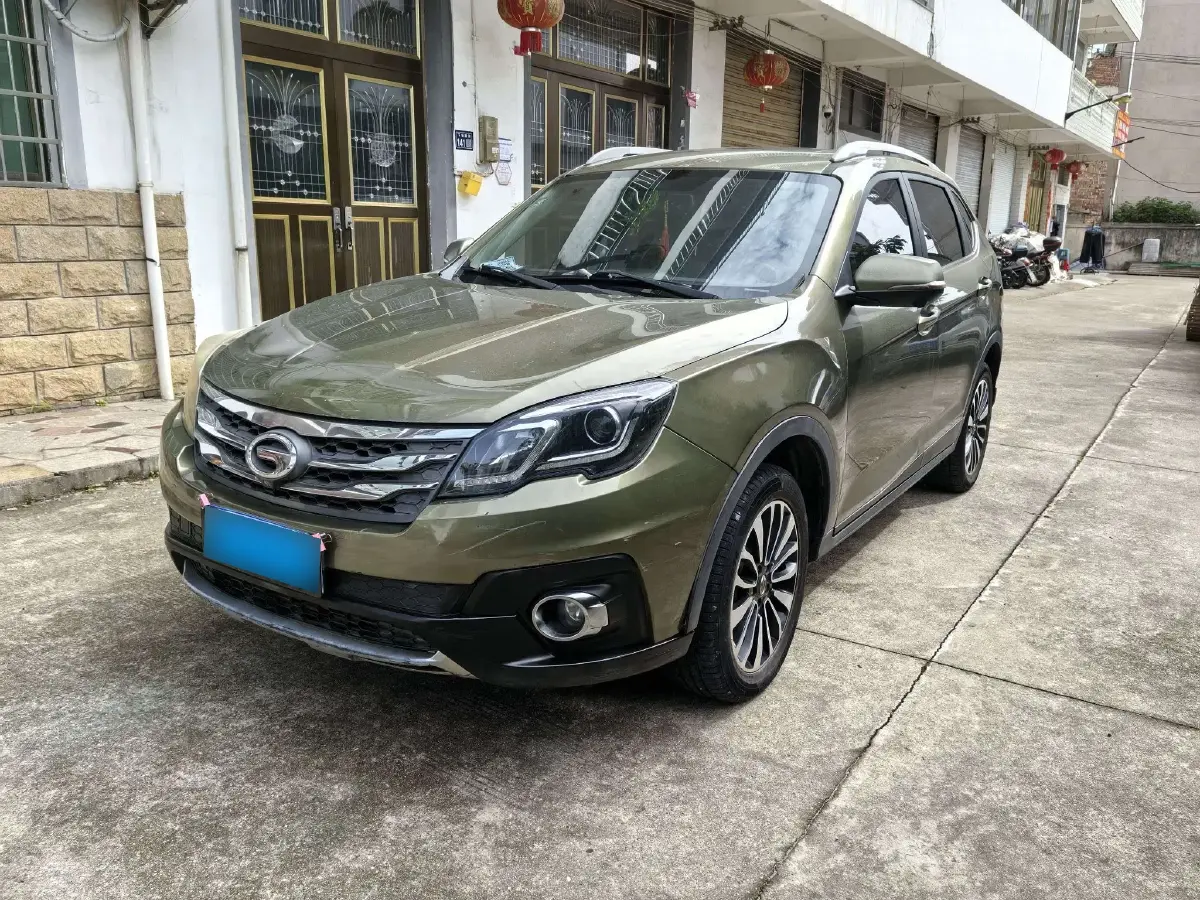 2015 GAC Trumpchi GS5 Super 1.8T 177HP L4 7DCT