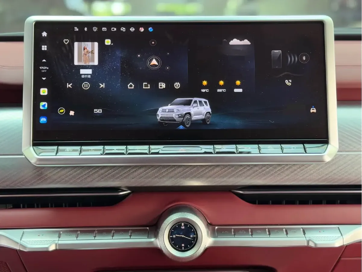 2024 Tank 700 3.0T 360HP V6 9AT PHEV 37.1KWH,autocango,china used car exporter,china ev exporter,chinese used car exporter,chinese used ev exporter