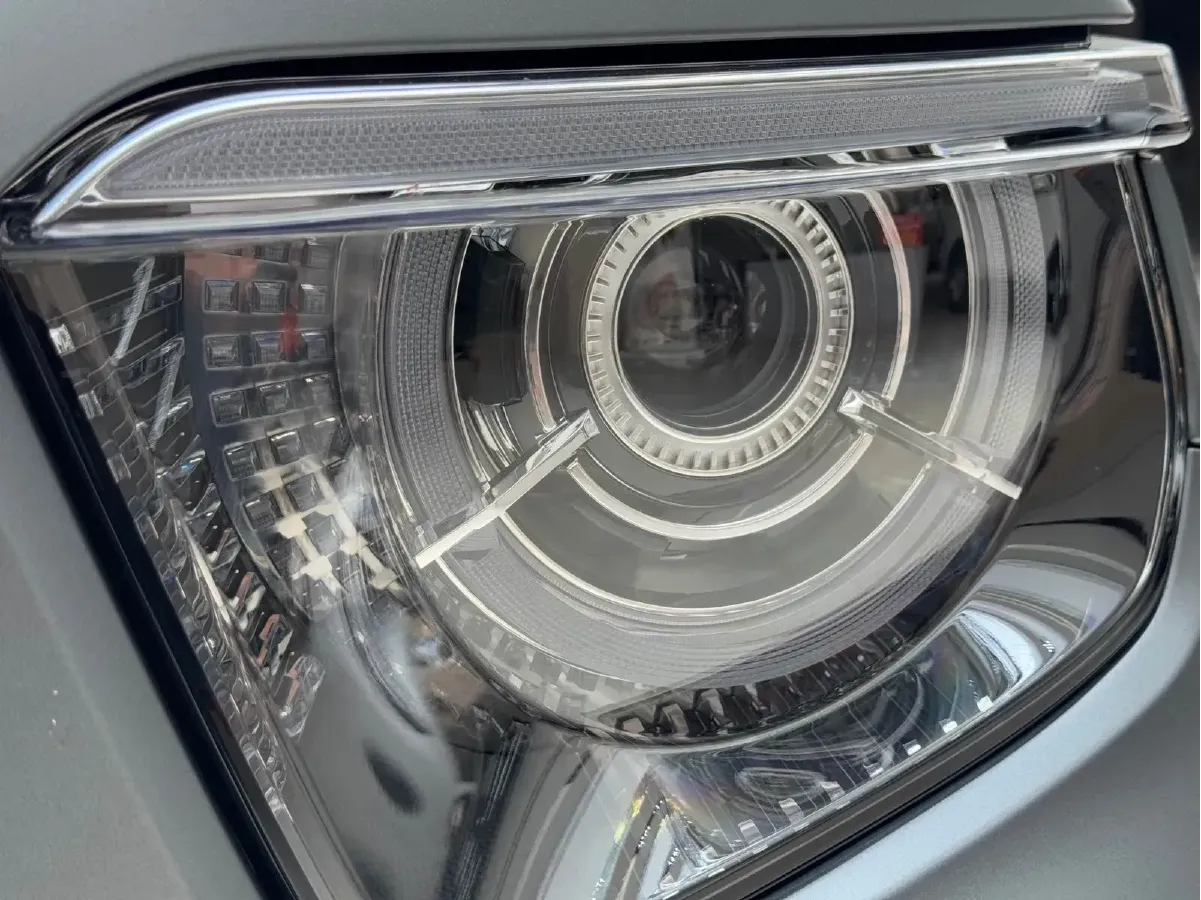 2024 Tank 700 3.0T 360HP V6 9AT PHEV 37.1KWH,autocango,china used car exporter,china ev exporter,chinese used car exporter,chinese used ev exporter