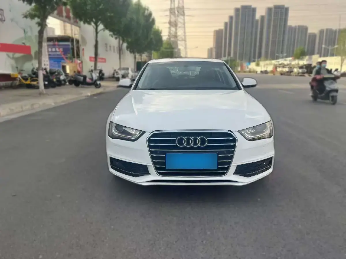 2015 Audi A4L 2.0T 224HP L4 7DCT