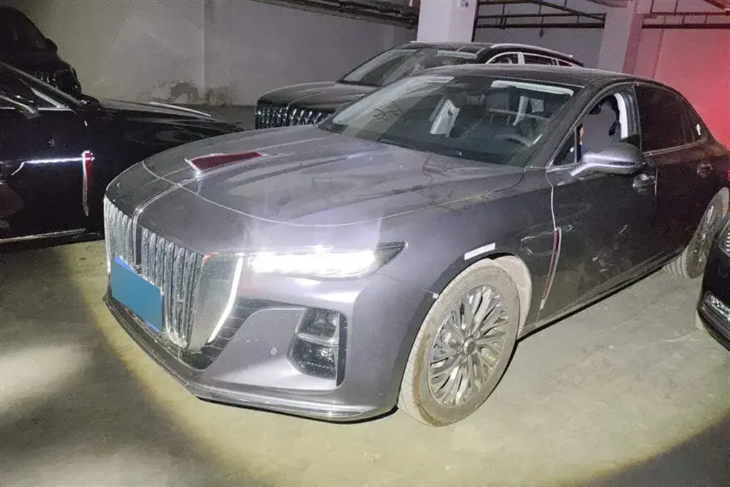 2023 HongQi H5 2.0T 224HP L4 8AT