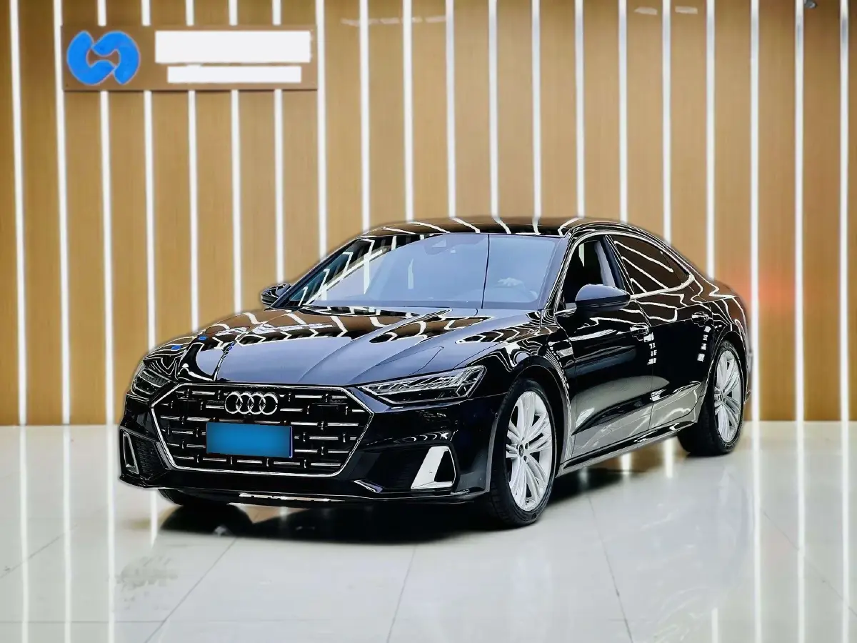 2024 Audi A7L 2.0T 245HP L4 7DCT