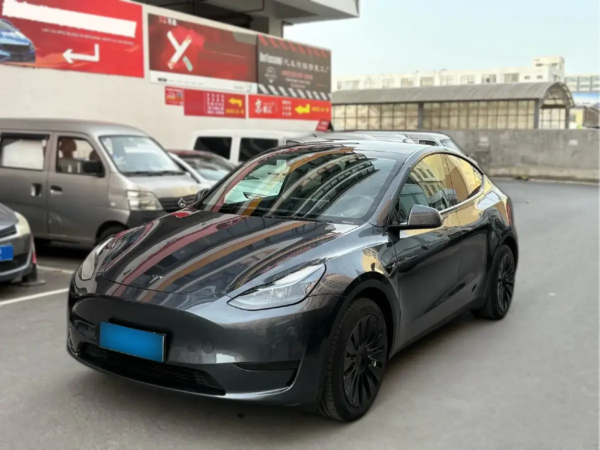 2022 Tesla Model Y BEV 60KWH