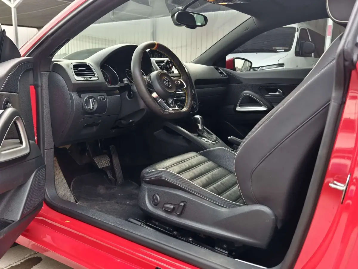 2015 Volkswagen Scirocco 2.0T 211HP L4 6DCT,autocango,china used car exporter,china ev exporter,chinese used car exporter,chinese used ev exporter