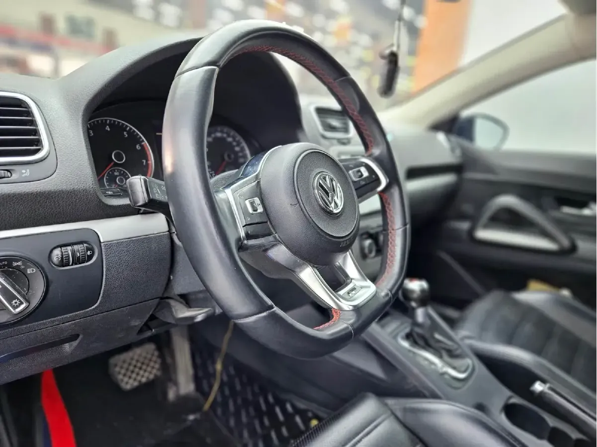 2011 Volkswagen Scirocco 1.4T 160HP L4 7DCT,autocango,china used car exporter,china ev exporter,chinese used car exporter,chinese used ev exporter