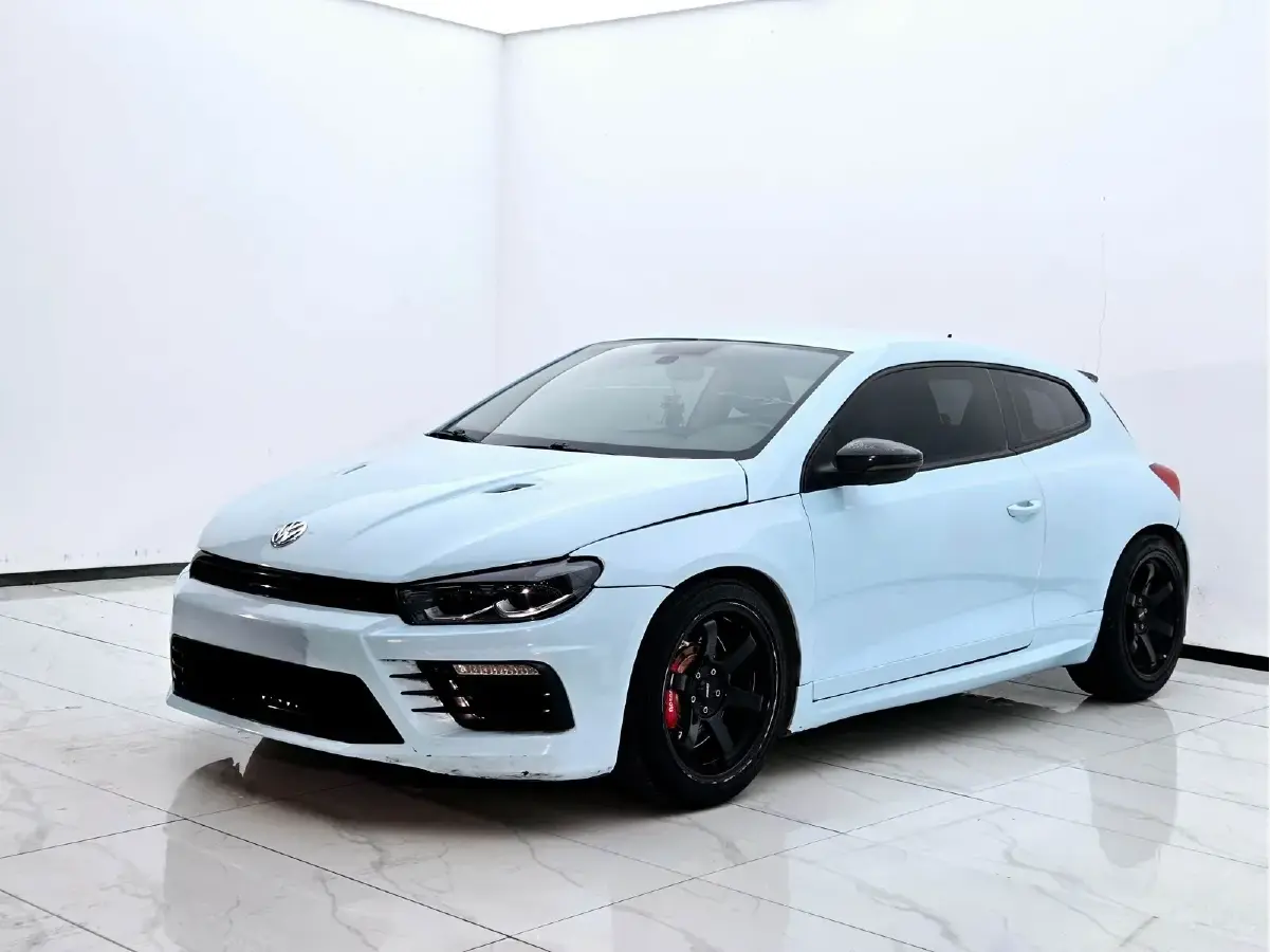 2011 Volkswagen Scirocco 1.4T 160HP L4 7DCT