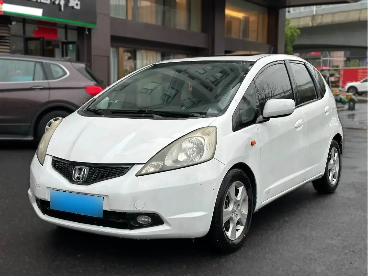 2008 Honda Fit 1.5L 120HP L4 5AT