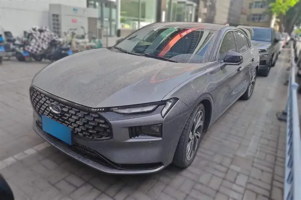 2025 Ford Mondeo 2.0T 254HP L4 8AT