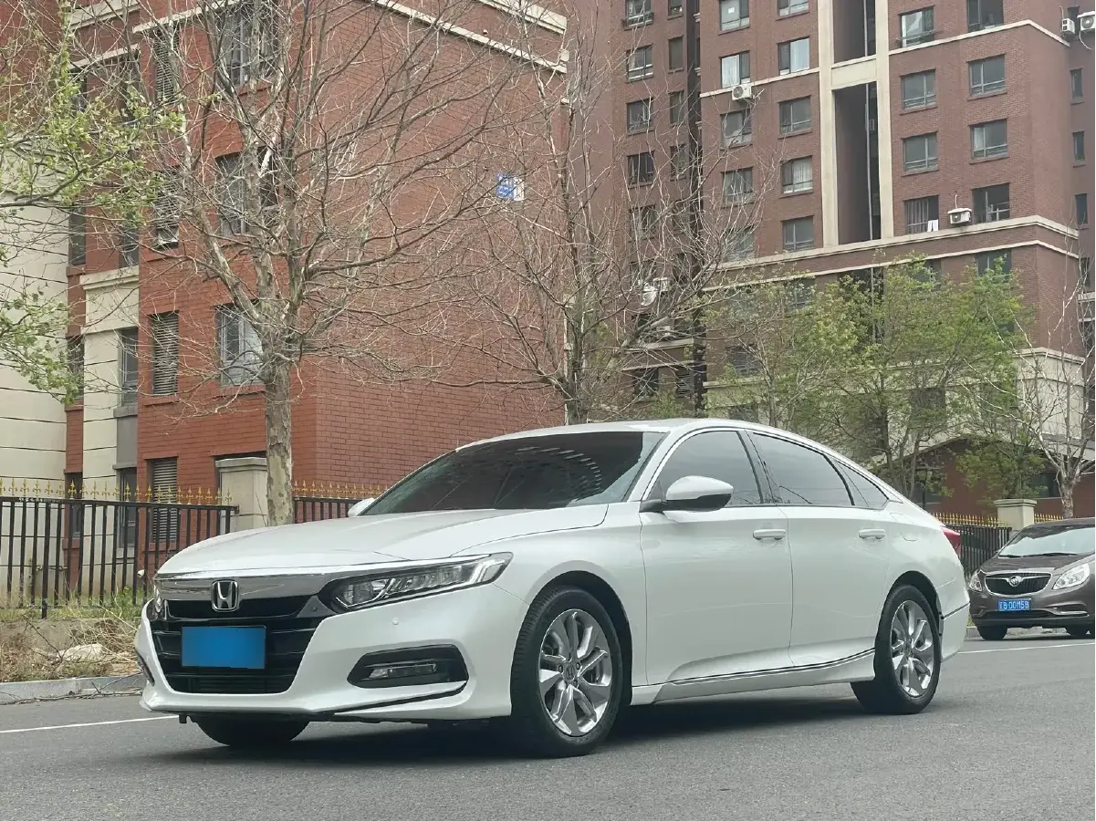 2018 Honda Accord 1.5T 194HP L4 CVT