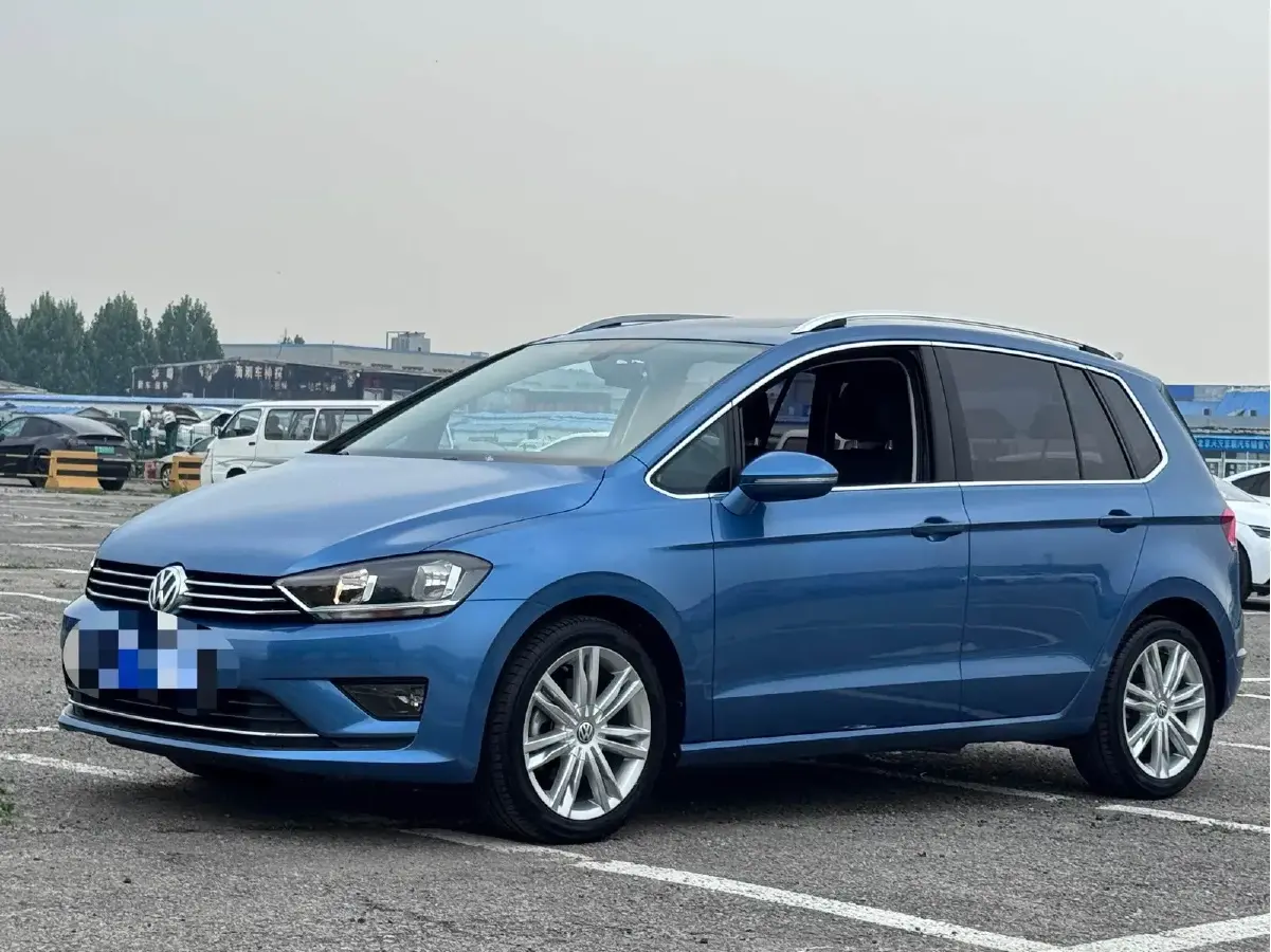 2016 Volkswagen Golf Sportsvan 1.4T 131HP L4 7DCT