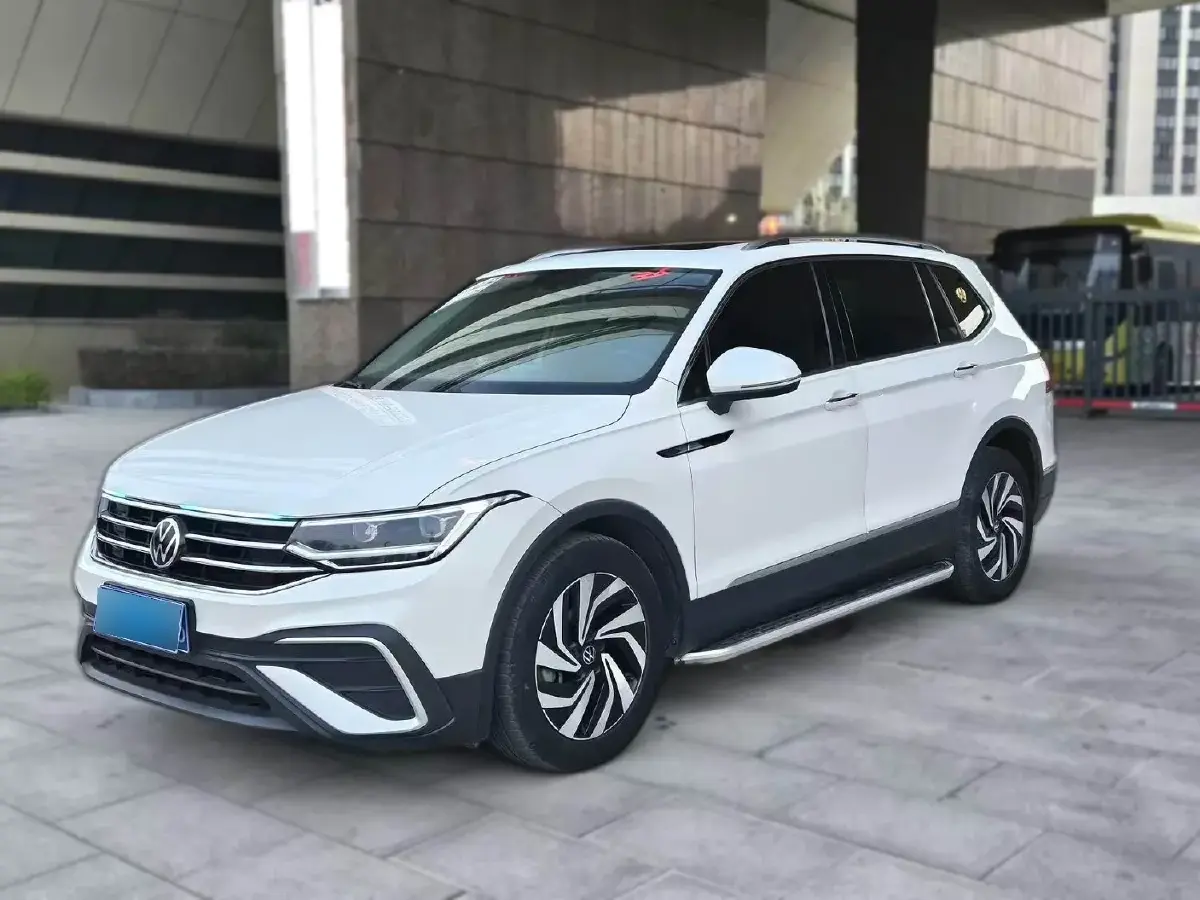 2022 Volkswagen Tiguan L 2.0T 186HP L4 7DCT