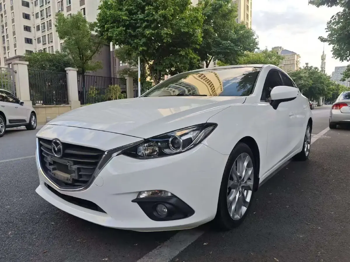 2014 Mazda 3 Axela 2.0L 158HP L4 6AT