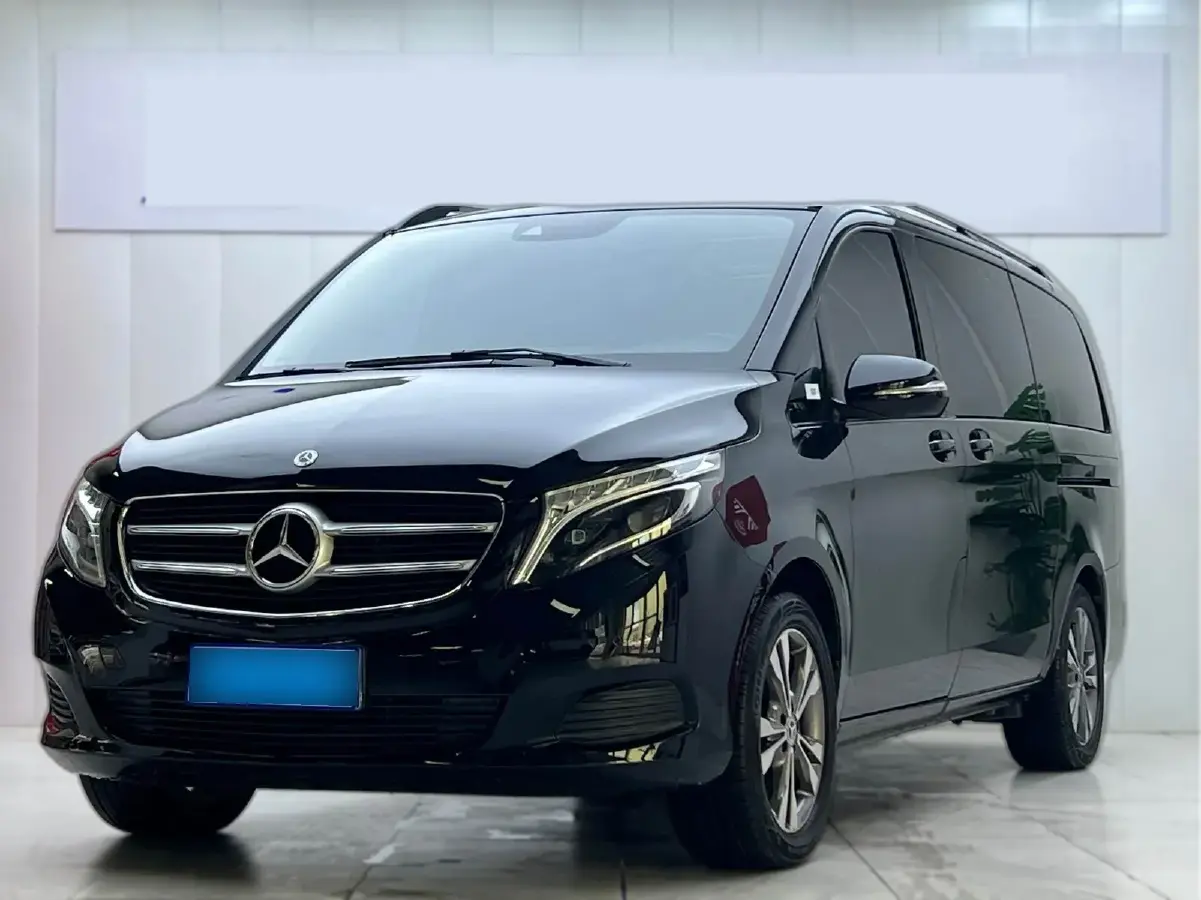 2018 Mercedes-Benz V Class 2.0T 211HP L4 7AT