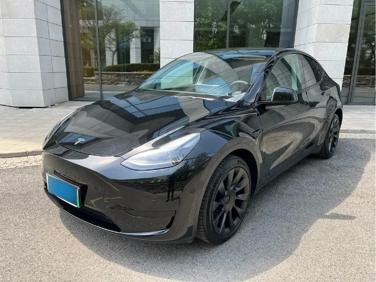 2022 Tesla Model Y BEV 60KWH