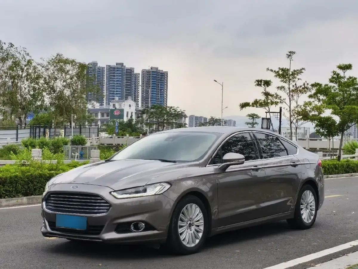 2013 Ford Mondeo 2.0T 203HP L4 6AT