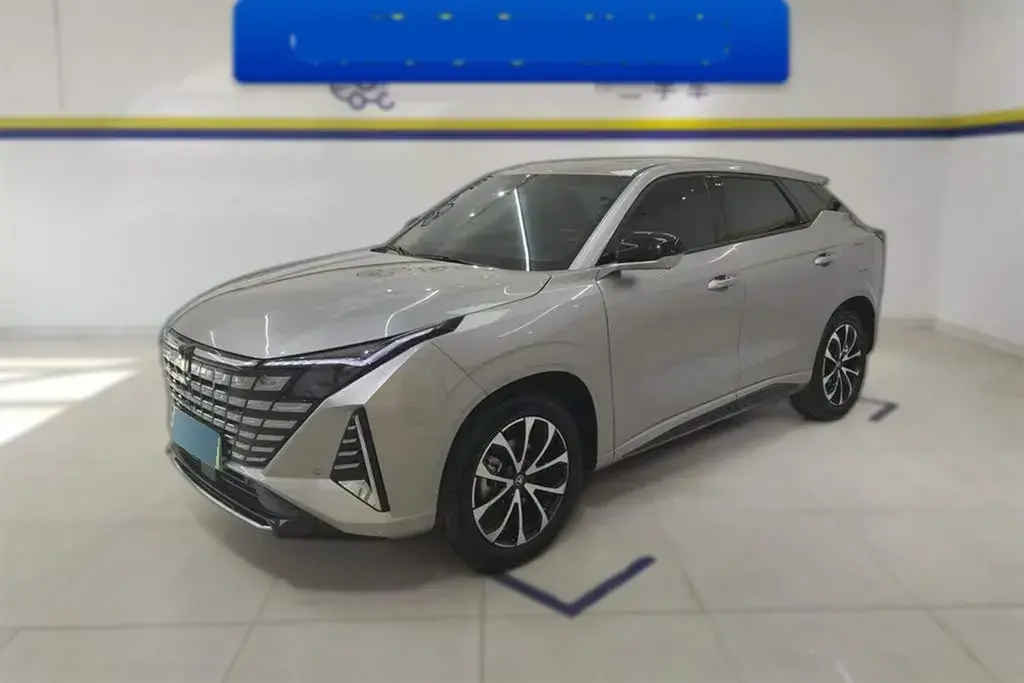 2024 ChangAn UNI-Z 1.5L 98HP L4 E-CVT PHEV 18.4KWH